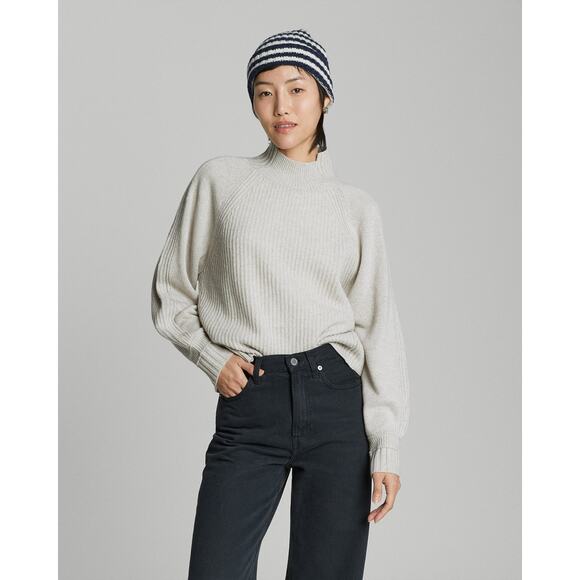 Everlane the Cashmere Unisex Striped Beanie in Navy and White NWT - Picture 2 of 6